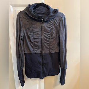 Lululemon zip-up size 10 reversible black/grey colors
